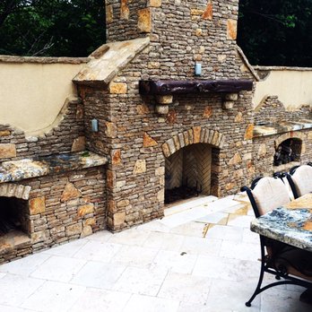 Signature Pools - outdoor fireplace and dining table - Landscaping Near Me - Bixby, Oklahoma