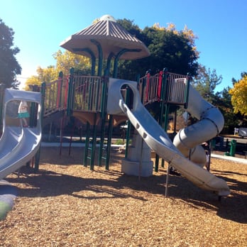 Sterling Barnhart Park - Parks Near Me - Cupertino, California