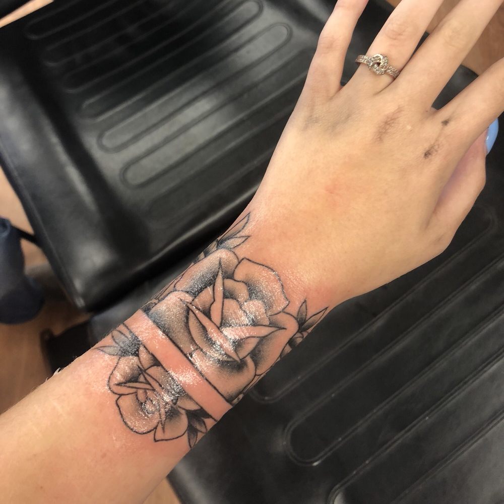 All Is One - Tattoo Near Me - Albuquerque, New Mexico All Is One - Tattoo Near Me - Albuquerque, New Mexico