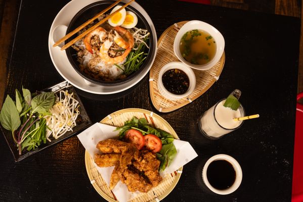 Bee's Vietnamese Street Food by null