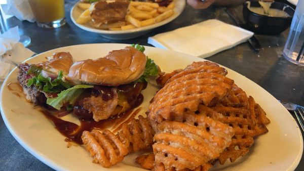 Dave's Valley Grill by null