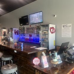 Tune Up The Manly Salon - Alcohol yaaaaay