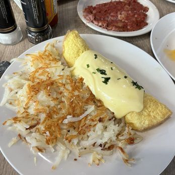 Barunch - Lobster Mozzarella Omelette - Breakfast & Brunch Near Me - Cape Coral, Florida