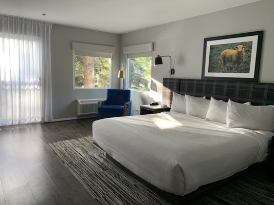 Hotel Ketchum by null