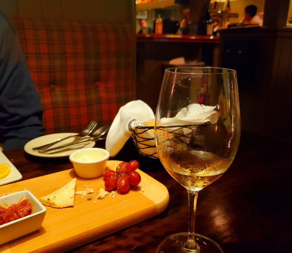 Harrison's Restaurant & Bar