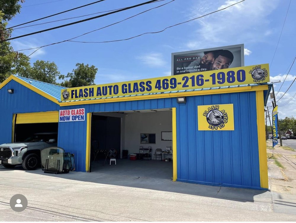 FLASH AUTO GLASS Updated August 2024 13 Photos 2309 W Clarendon