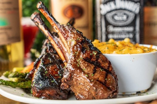 Nouveau Bar & Grill by null