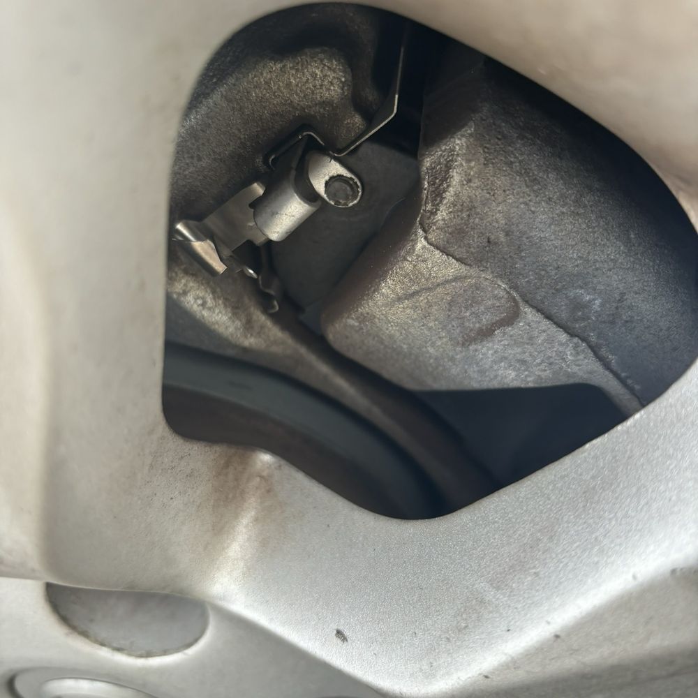 Jiffy Lube - Clips are showing. - Oil Change Stations Near Me - La Mesa, California Jiffy Lube - Clips are showing. - Oil Change Stations Near Me - La Mesa, California