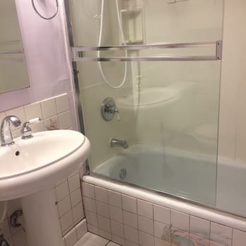 Extreme Green Cleaning - Shower - Home Cleaning Near Me - Oxnard, California Extreme Green Cleaning - Shower - Home Cleaning Near Me - Oxnard, California