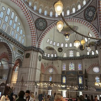 Süleymaniye Camii - Landmarks & Historical Buildings Near Me - Istanbul, 34 Süleymaniye Camii - Landmarks & Historical Buildings Near Me - Istanbul, 34