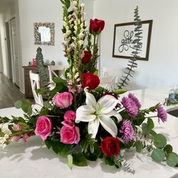 Art & Flowers - Amazing design for Valentine's Day! The best place for beautiful floral designs! Thank you, my wife loved these!!
