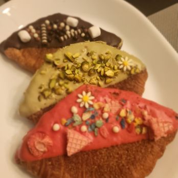 Angelina Bakery - Looks good tastes better!! - Bakeries Near Me - New York, New York Angelina Bakery - Looks good tastes better!! - Bakeries Near Me - New York, New York