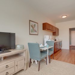 Apartment, Hellenic Senior Living of Mishawaka