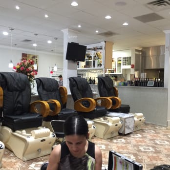 Spa Nails & Cocktails - Nail Salons Near Me - Delaware, Ohio Spa Nails & Cocktails - Nail Salons Near Me - Delaware, Ohio