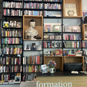 The Center For Fiction - Front desk - Libraries Near Me - Brooklyn, New York The Center For Fiction - Front desk - Libraries Near Me - Brooklyn, New York