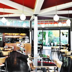 Nestor Pavillon - "The today's wonderful ambience in the historical 50s pavilion" - Restaurant Nestor Pavillon
