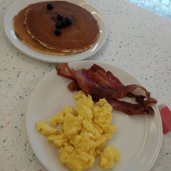 Sugar N' Spice - Breakfast w/blueberry pancakes - Diners Near Me - Cincinnati, Ohio Sugar N' Spice - Breakfast w/blueberry pancakes - Diners Near Me - Cincinnati, Ohio