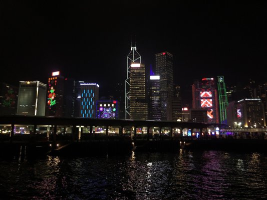 Aqualuna (Tsim Sha Tsui Pier No. 1) by null