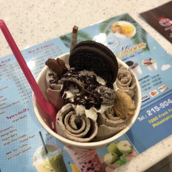 Ice Moon - Cookies and cream - Ice Cream & Frozen Yogurt Near Me - Philadelphia, Pennsylvania