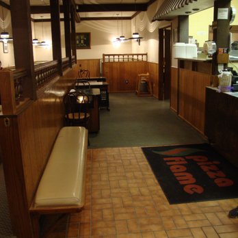 Pizza Flame - Left side view from the front entry. - Pizza Near Me - Coon Rapids, Minnesota