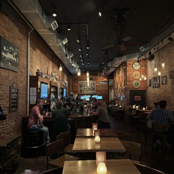 Merle's Whiskey Kitchen - Cocktail Bars Near Me - Louisville, Kentucky Merle's Whiskey Kitchen - Cocktail Bars Near Me - Louisville, Kentucky