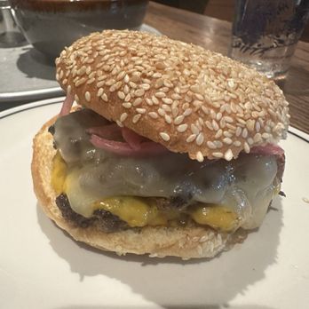 Crushed by Giants - burger - Brewpubs Near Me - Chicago, Illinois Crushed by Giants - burger - Brewpubs Near Me - Chicago, Illinois
