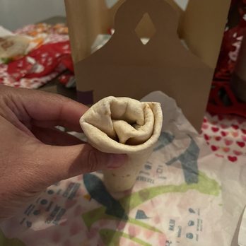 Taco Bell - NOT A BEAN BURRITO.. It's a bean roll up 90%+ tortilla!! - Tacos Near Me - Davenport, Florida