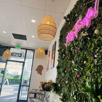 Ding Tea Vista - Cute decorations!! - Bubble Tea Near Me - Vista, California Ding Tea Vista - Cute decorations!! - Bubble Tea Near Me - Vista, California