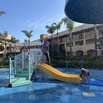 Grand Pacific Palisades - Kids splash pad located right next to the family pool. - Resorts Near Me - Carlsbad, California Grand Pacific Palisades - Kids splash pad located right next to the family pool. - Resorts Near Me - Carlsbad, California