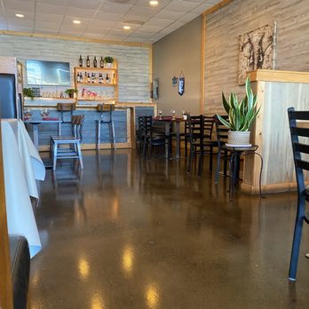 Cozy Thai Restaurant - Back of restaurant space - Thai Near Me - Kansas City, Missouri