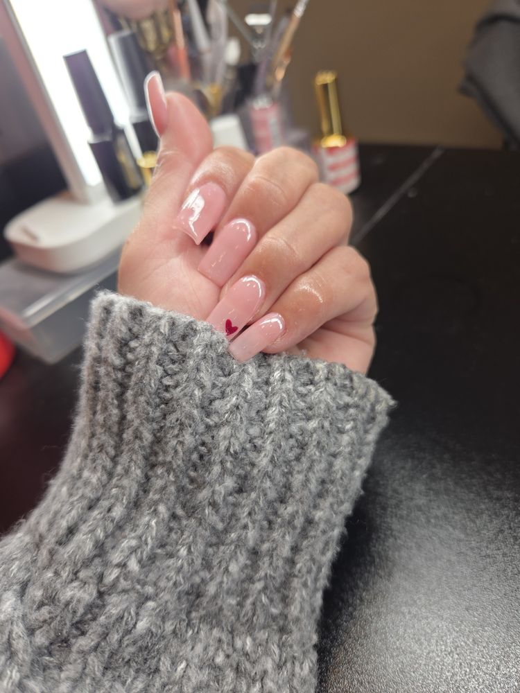 Desiree's Spa & Massage Logo