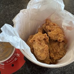 6 pc Chickenjoy bucket comes with gravy