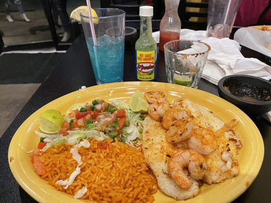 El Mezcal Mexican Grill by null