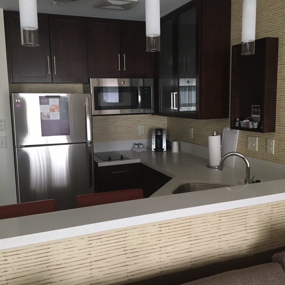Residence Inn Casper - Kitchen 2 - Hotels Near Me - Casper, Wyoming