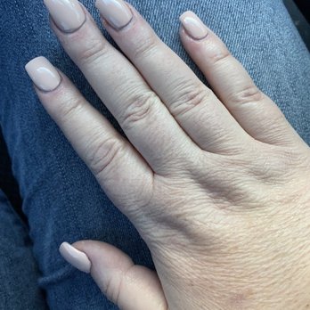 Bellazzio Nails Spa - Left the shop needing a fill. - Nail Salons Near Me - Corona, California