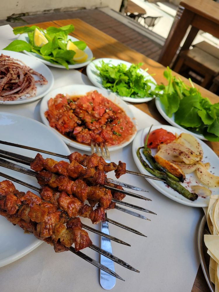 CANIM CIĞERIM 40 Photos & 27 Reviews Asmalı Mescit Cad., İstanbul