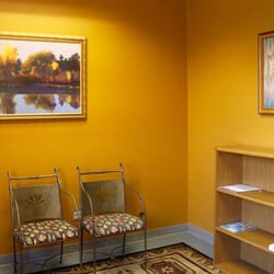 Manzano Medical Group - Manzano Medical Group Waiting Room