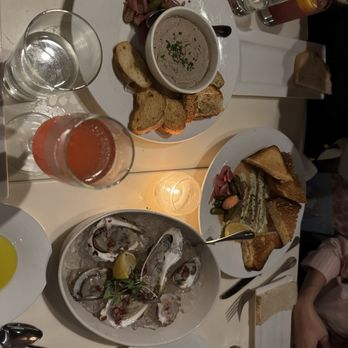 L’ALBATROS - Updated December 2024 - 995 Photos & 987 Reviews - 11401 ...