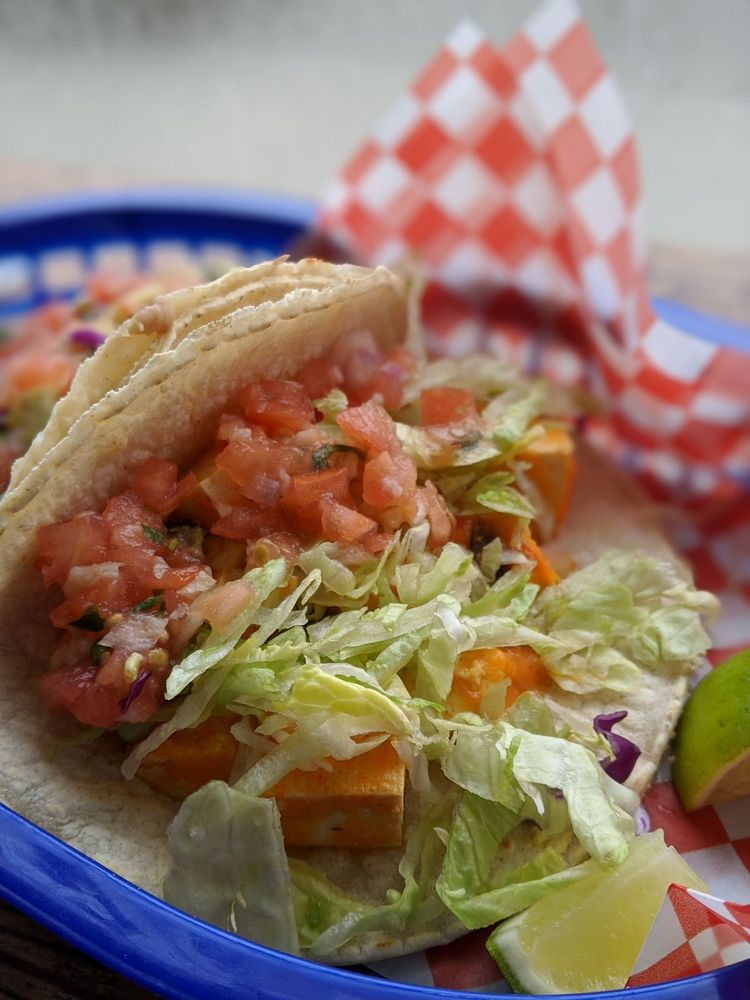 BUDGIES BURRITOS 126 Photos & 285 Reviews 44 Kingsway, Vancouver, British Columbia