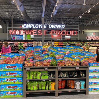 Hy-Vee - Grocery Near Me - Janesville, Wisconsin