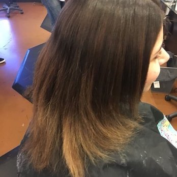 R Salon - That is what was left of the red. - Hair Salons Near Me - Phoenix, Arizona