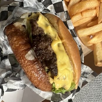 Smash N Bite - Double Burger - Burgers Near Me - Sherman Oaks, California Smash N Bite - Double Burger - Burgers Near Me - Sherman Oaks, California