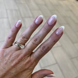 Basecoat On Fifth - Full set using gelish application.