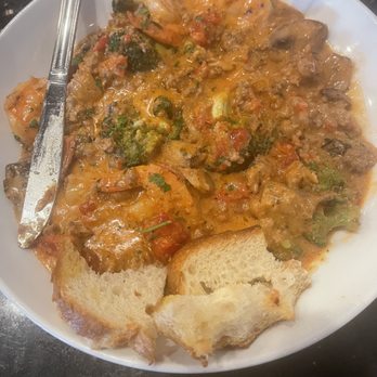 Amicci's - Build your own pasta sans pasta lol - Italian Near Me - Baltimore, Maryland