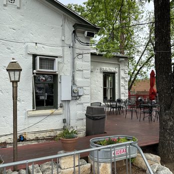 Sozial Haus - Cute little patio - Pizza Near Me - Fredericksburg, Texas Sozial Haus - Cute little patio - Pizza Near Me - Fredericksburg, Texas