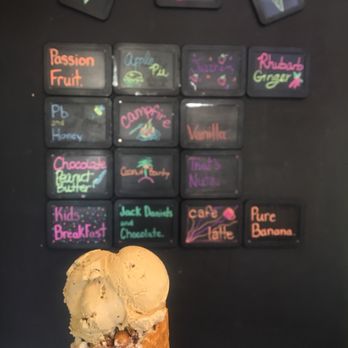 Slickers - Ice Cream & Frozen Yogurt Near Me - Bloomfield, Ontario