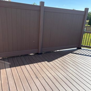Backyard Vinyl - Fences & Gates Near Me - Maquoketa, Iowa