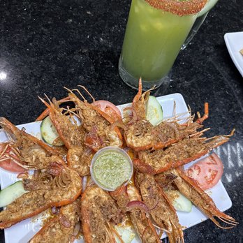 Las Nuevas Islas - Langostinos Grandes con Agua de Pepino - Seafood Near Me - Fontana, California Las Nuevas Islas - Langostinos Grandes con Agua de Pepino - Seafood Near Me - Fontana, California