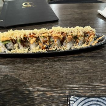 Hangetsu Sushi - Crunchy lobster roll - Japanese Near Me - Half Moon Bay, California Hangetsu Sushi - Crunchy lobster roll - Japanese Near Me - Half Moon Bay, California