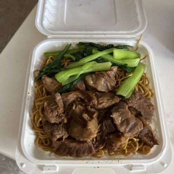 Mini Garden Express - Stewed beef with noodles and choy sum. Good stuff - Chinese Near Me - Honolulu, Hawaii Mini Garden Express - Stewed beef with noodles and choy sum. Good stuff - Chinese Near Me - Honolulu, Hawaii